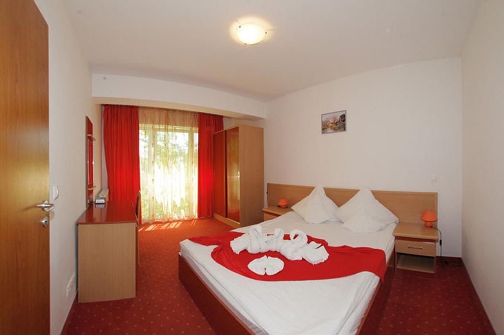 Hotel International Băile Herculane Εξωτερικό φωτογραφία
