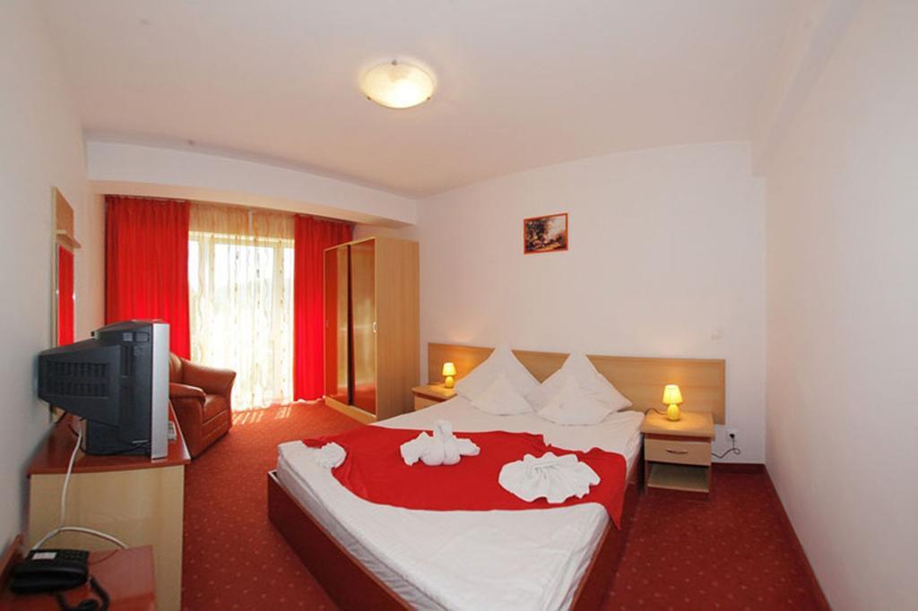Hotel International Băile Herculane Εξωτερικό φωτογραφία