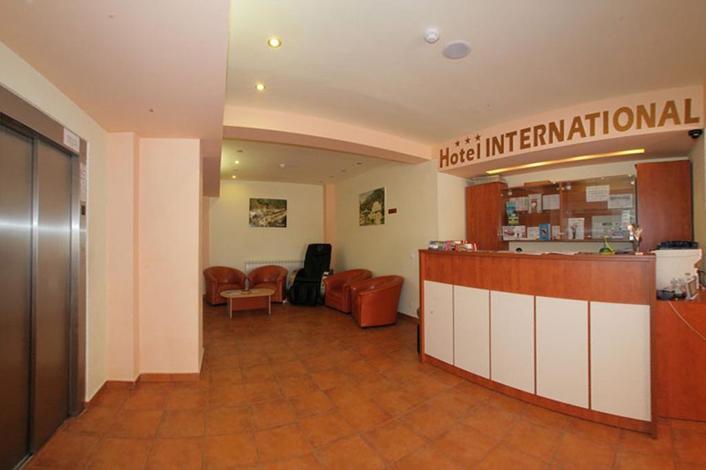 Hotel International Băile Herculane Εξωτερικό φωτογραφία